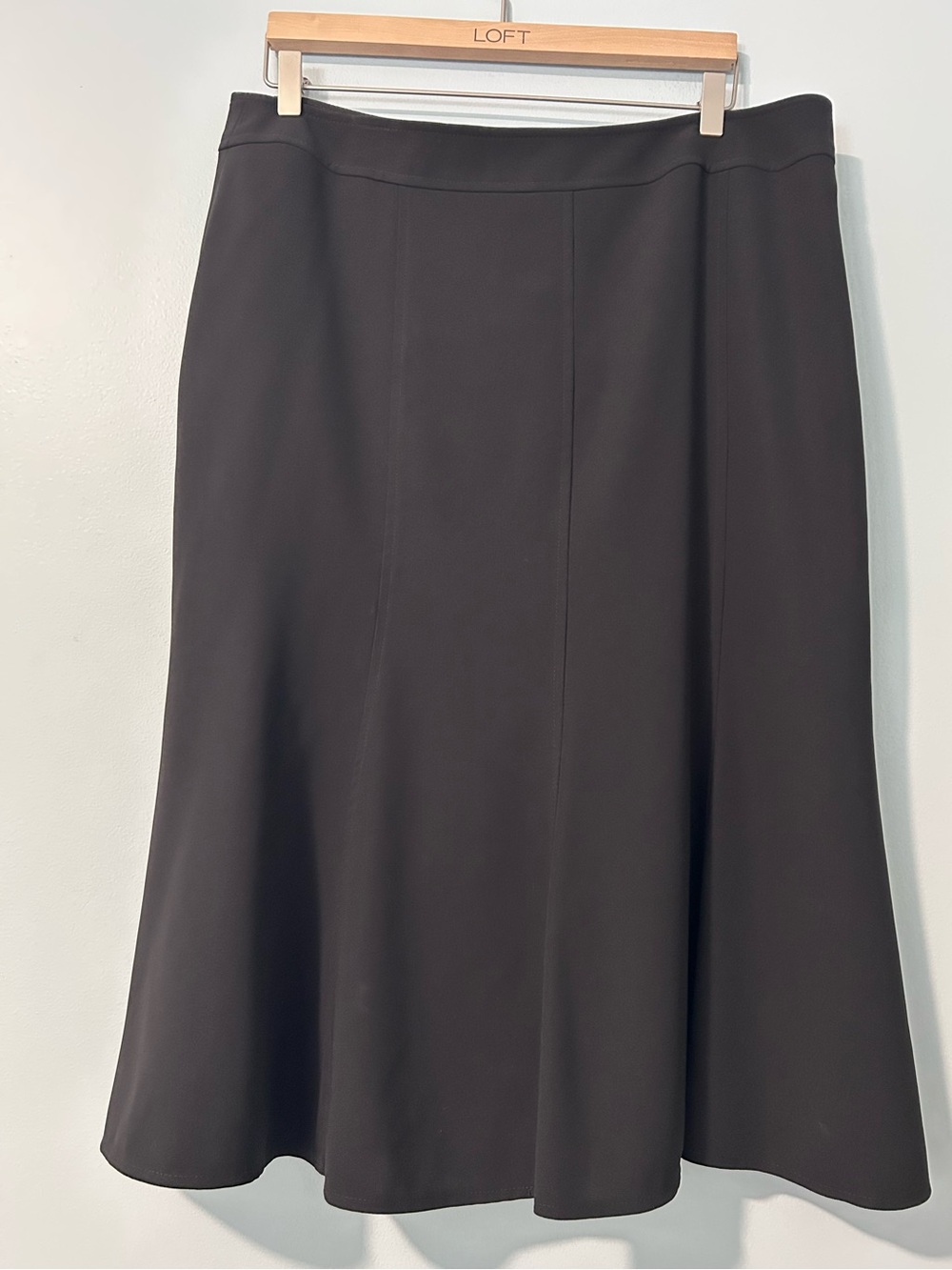 Louben black skirt in size 16. Beautiful skirt in new condition